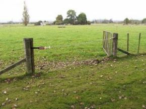 Batt-Latch inkopplad, klar att �ppna p� en f�rinst�lld tid